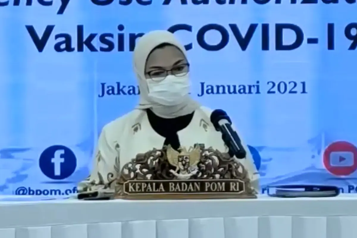 Kepala Badan Pengawas Obat dan Makanan (BPOM) Penny Lukito dalam konferensi pers emergency use authorization (EUA) vaksin COVID-19. (Foto: Tangkapan laya YouTube BPOM RI)