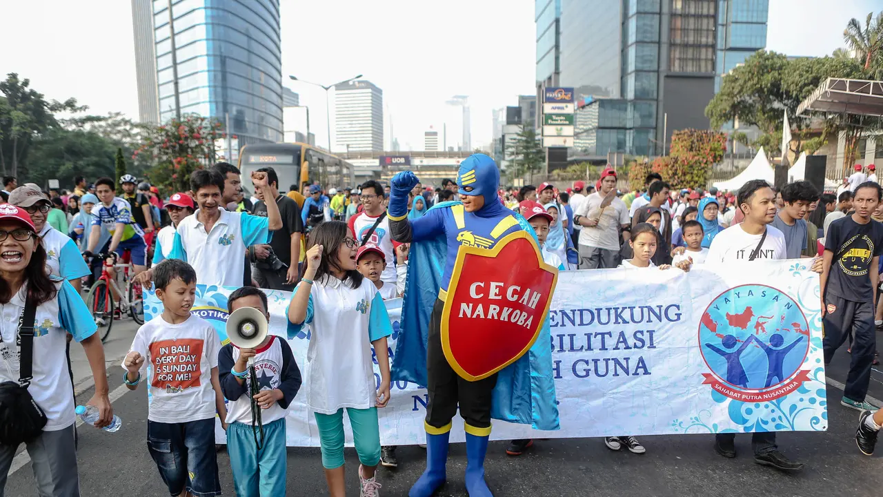 BNN menggelar aksi peringati Hari Anak Nasional di car free day 