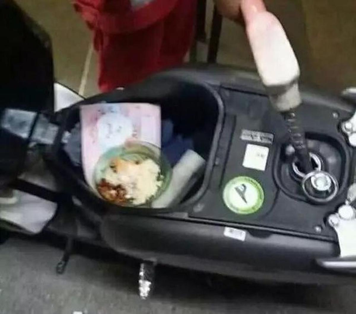 Barang-Barang yang Sebaiknya Tidak Disimpan di Bagasi Motor