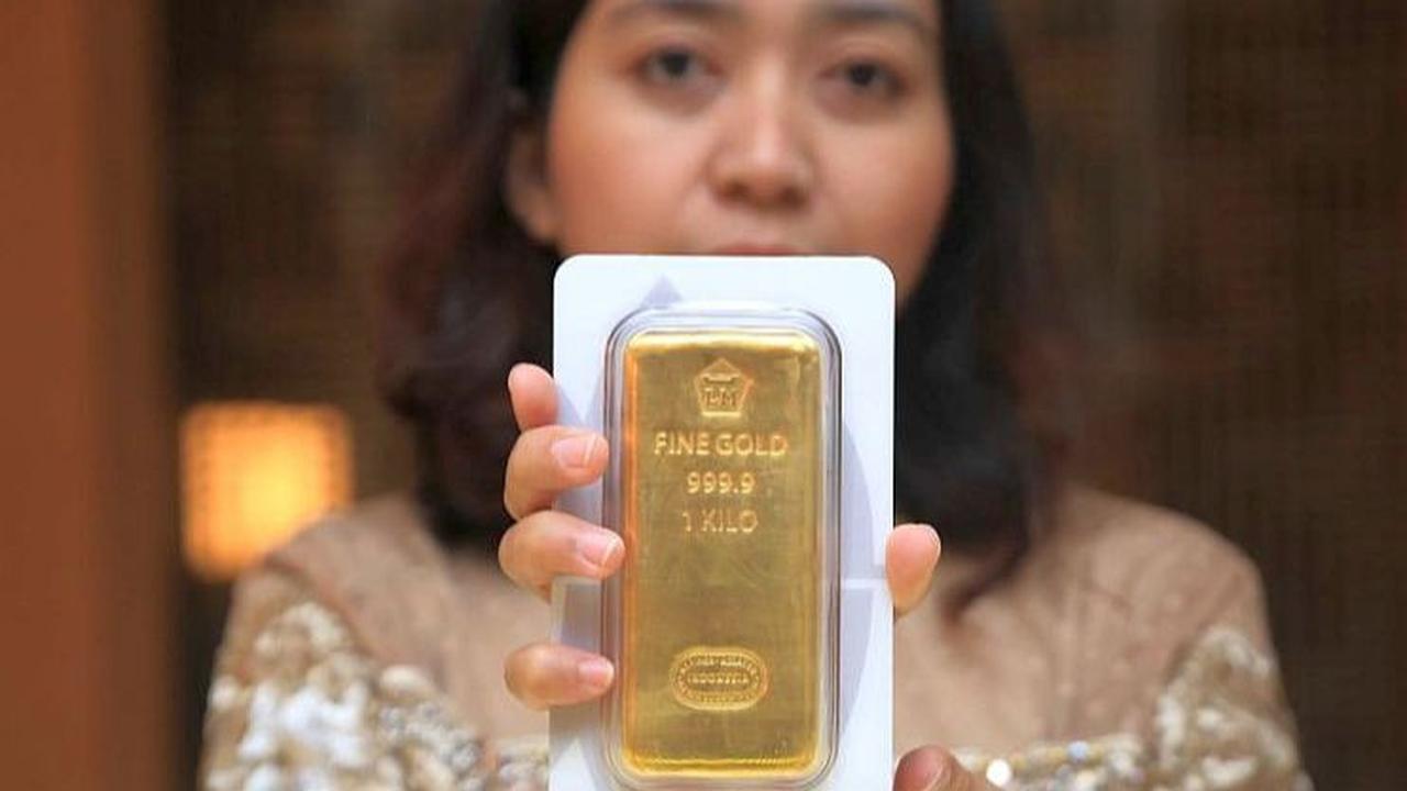 Harga Emas Antam Naik Jadi Rp1,349 Juta Per Gram