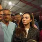 Istri Ifan Seventeen, Dylan Sahara sempat berkeliling bersama calon wakil presiden RI Sandiaga Uno. (Twitter @sandiuno)