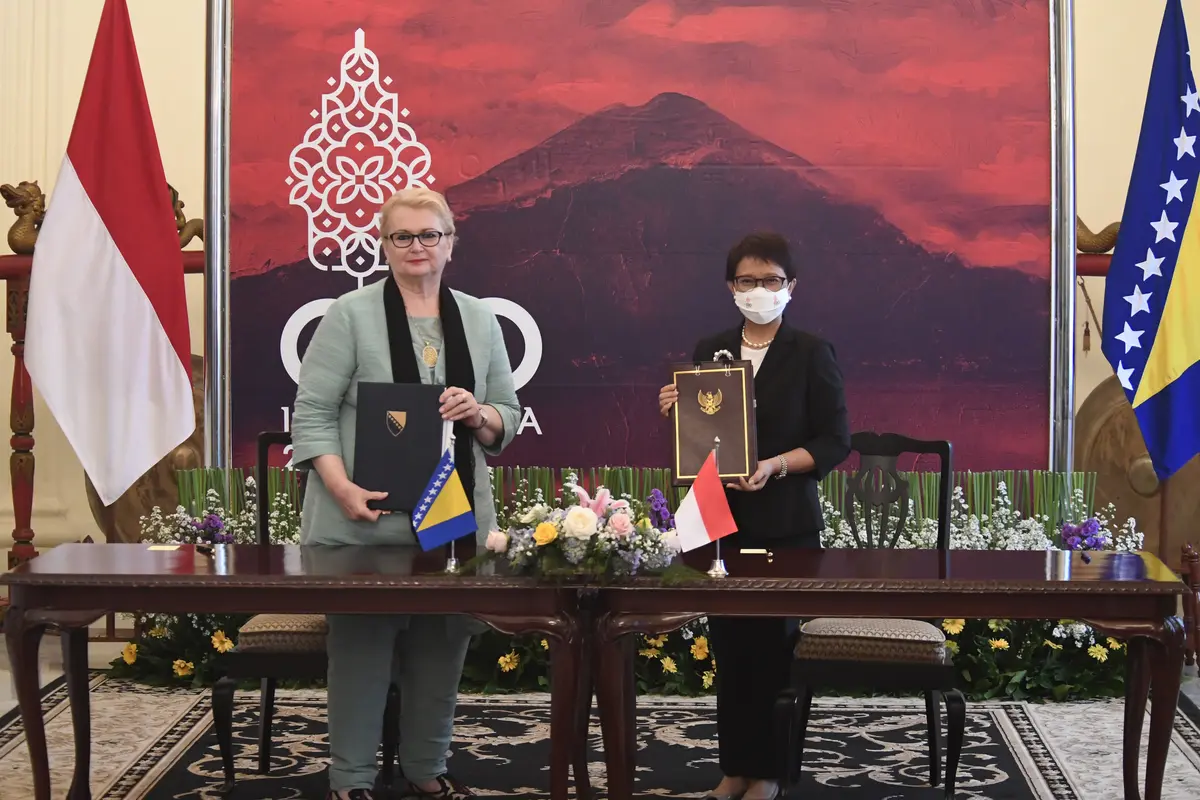 Selain membahas perdagangan, kunjungan Bosnia and Herzegovina Bisera Turkovic ke Indonesia juga membawa peluang investasi (Kemlu RI)