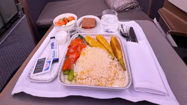 MUIS Klarifikasi Status Halal Makanan di Singapore Airlines
