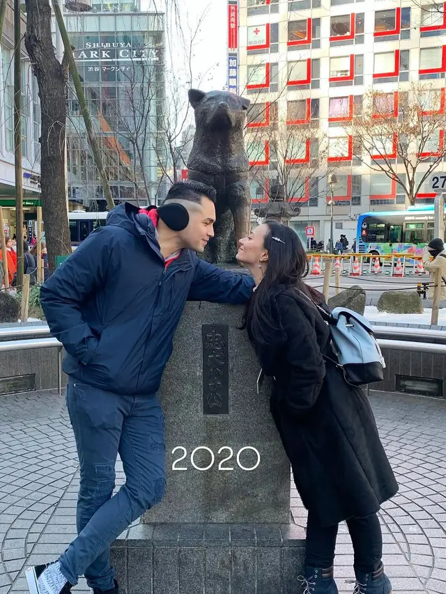 6 Potret Asmirandah dan Jonas Rivanno Ajak Chloe Sang Putri Liburan ke Jepang, Cantik-Tampan Sekeluarga  (instagram/asmirandah89).