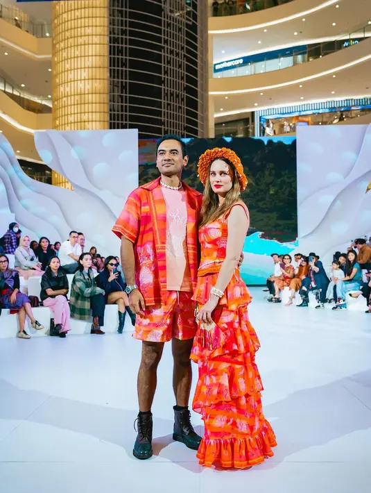 Valentine Payen istri Ario Bayu asal Prancis. (Sumber: Instagram/valentinepayenwicaksono)