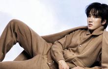 Ahn Bo Hyun Foto Pamer Punggung, Netizen Justru Salfok Memar yang Mirip dengan Bekas Kerokan