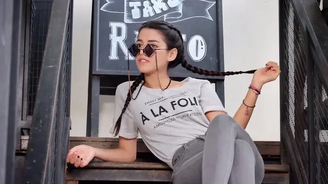 Gaya Kasual Susan Sameh, Simpel dan Cantik