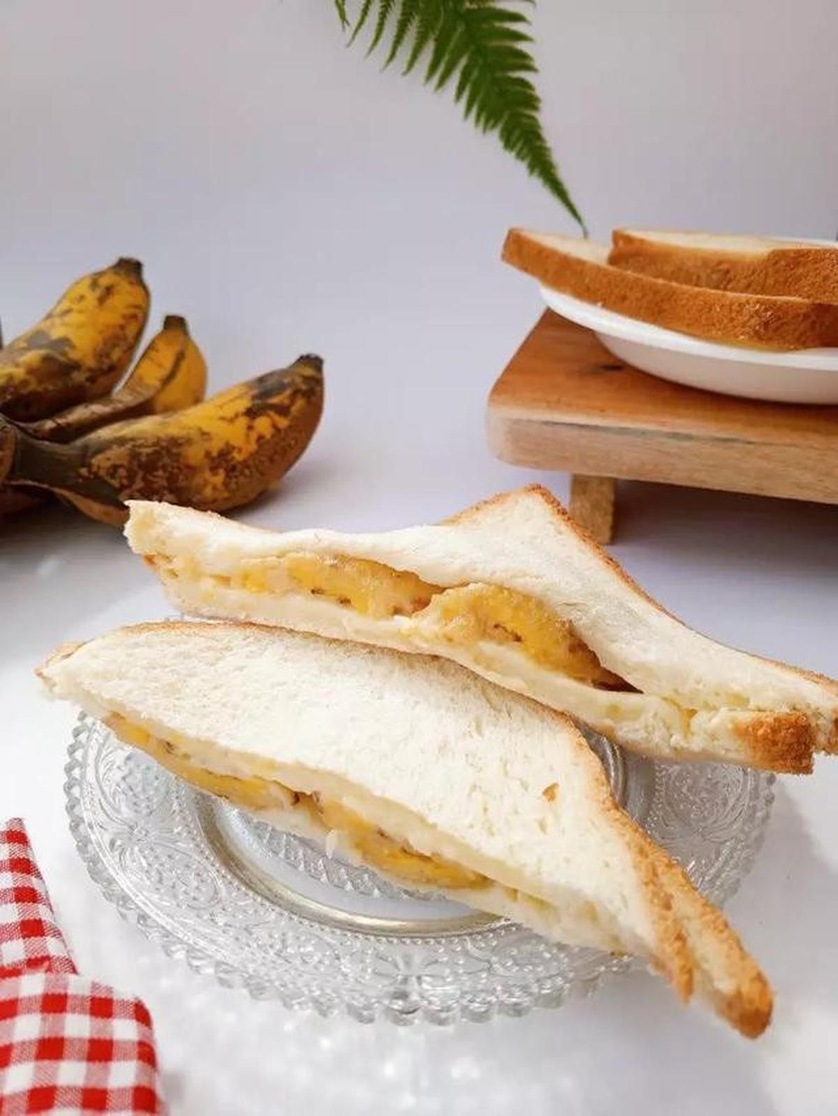 Resep roti kukus pisang keju.