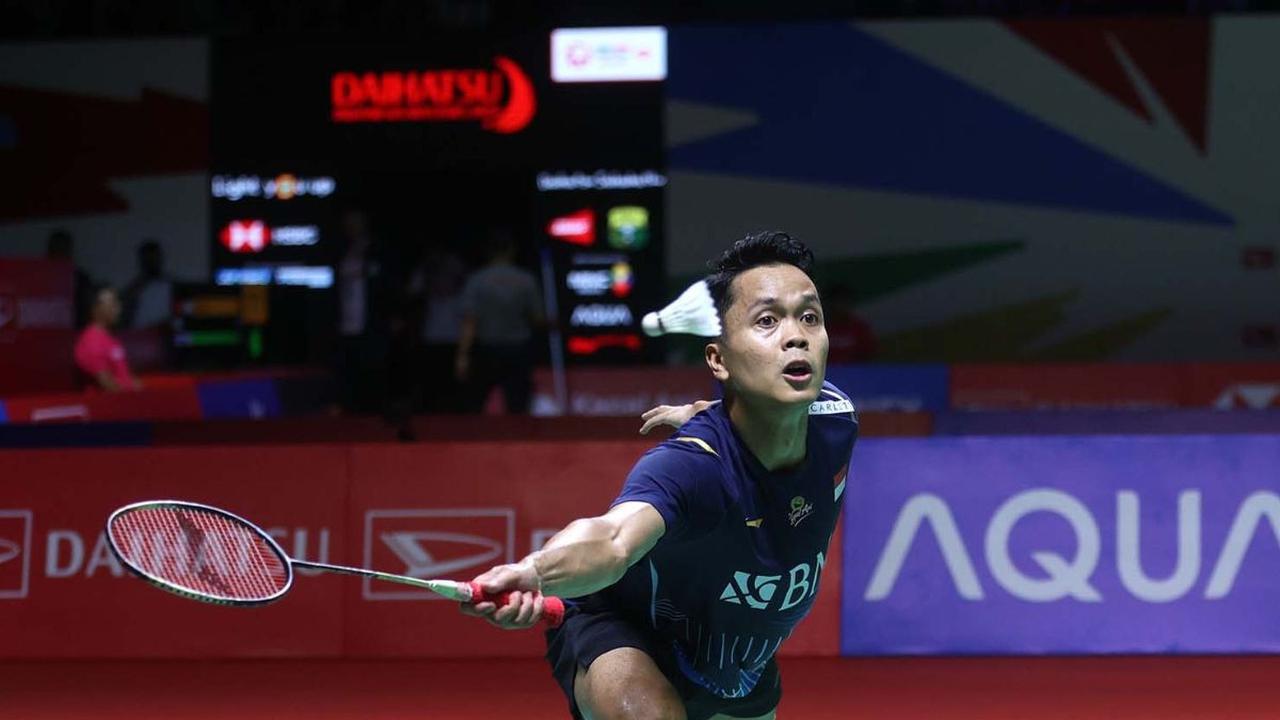 Pebulu tangkis Indonesia, Anthony Sinisuka Ginting berhasil melaju ke babak perempat final atau 8 besar Indonesia Masters 2024. Keberhasilan ini diraih setelah Anthony Ginting mengalahkan wakil Malaysia, Leong Jun Hao dalam duel yang berlangsung di Istor