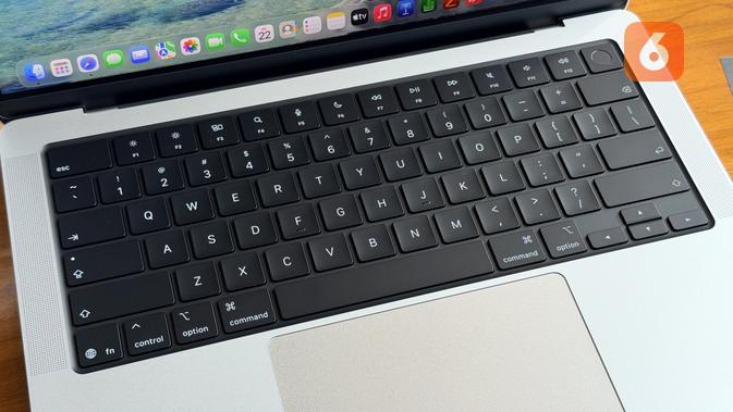 Magic Keyboard di MacBook Pro M5 Pro. (Liputan6.com/ Yuslianson)