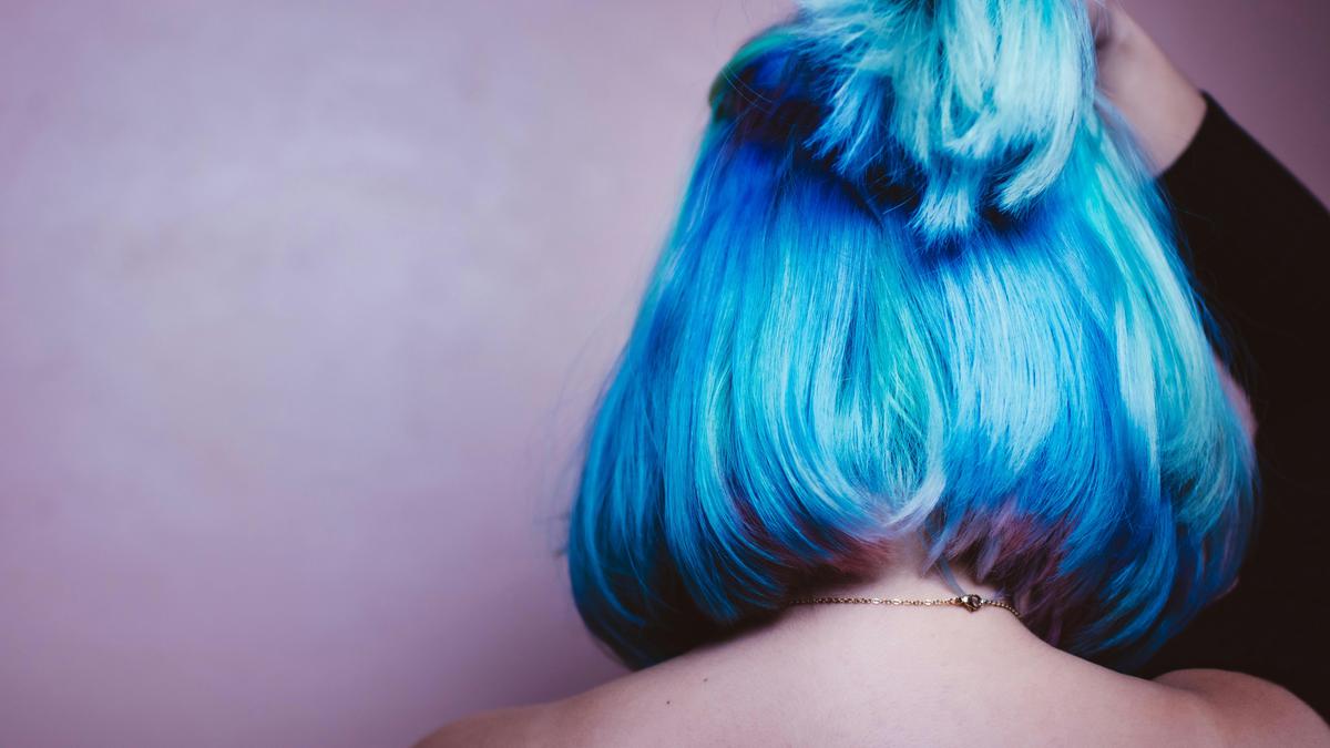 Wanita Tiongkok Idap Penyakit Ginjal Akibat Keseringan Gonta-ganti Warna Rambut