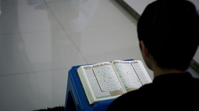 Al-Quran. (Unsplash - MATAQ Darul Ulum)