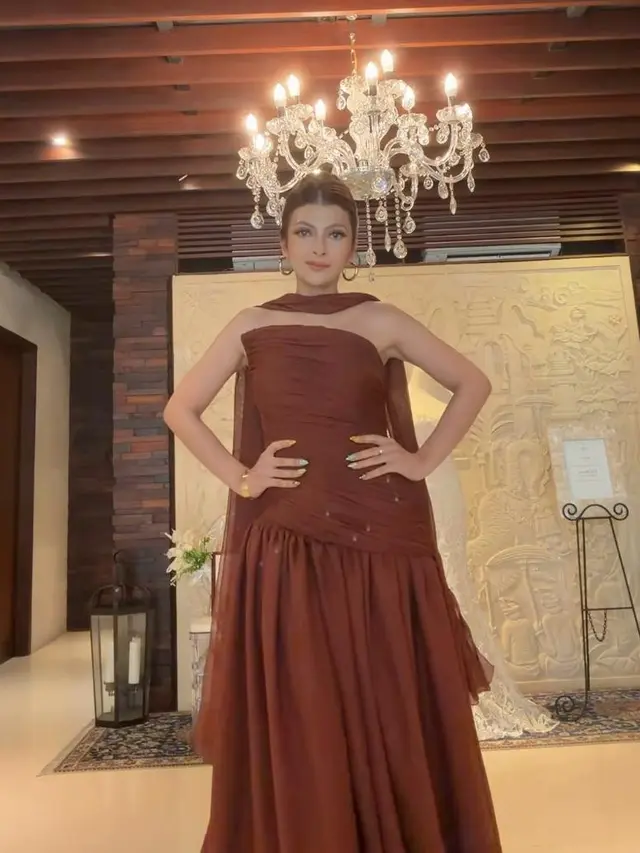 Gaya Kompak Bridesmaid di Pernikahan Ranty Maria & Rayn Wijaya, Dea Annisa hingga Hana Saraswati Tampil Anggun dalam Dress Cokelat