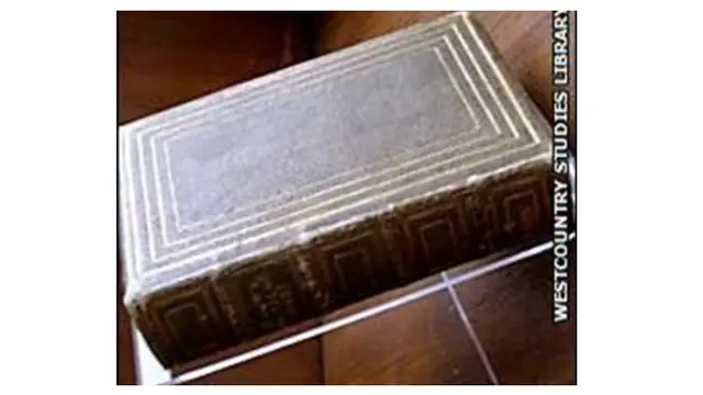 Sampul Buku dari Kulit Manusia