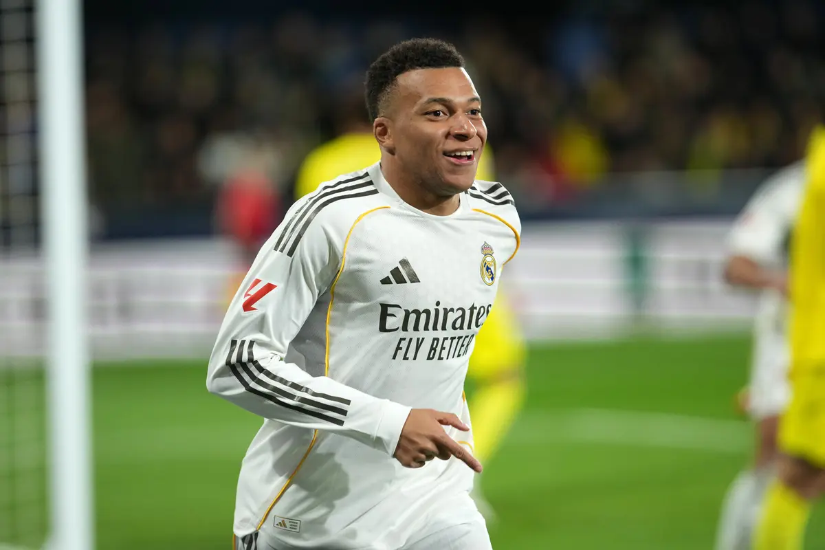 Bomber Real Madrid Kylian Mbappe merayakan golnya ke gawang Villarreal di jornada 21 Liga Spanyol 2025/2026 di La Ceramica, Minggu (25/01/2026) dini hari WIB.