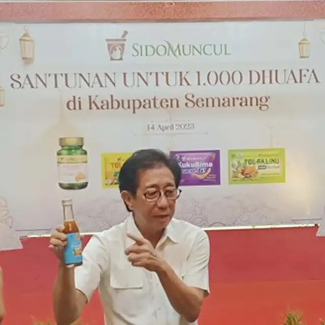 Jaga Tradisi Baik, Sido Muncul Beri Santunan untuk 1000 Duafa di Kabupaten Semarang