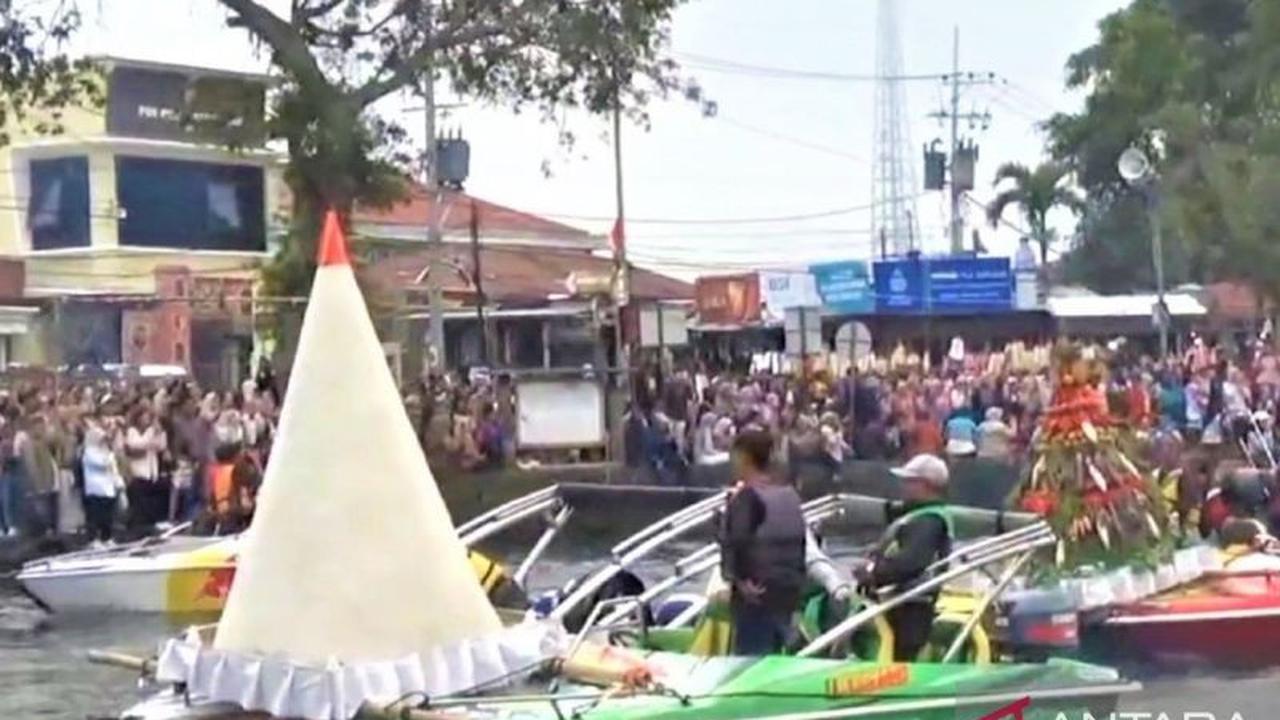 Tradisi Labuhan Sarangan Magetan Ditetapkan sebagai Warisan Budaya Takbenda oleh Kementerian Kebudayaan RI