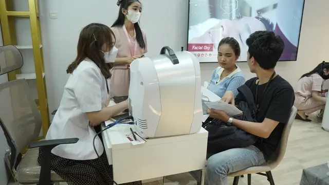 Jangan Tergiur Harga Murah, Ini Pentingnya Konsultasi Sebelum Beli Skincare di Pameran