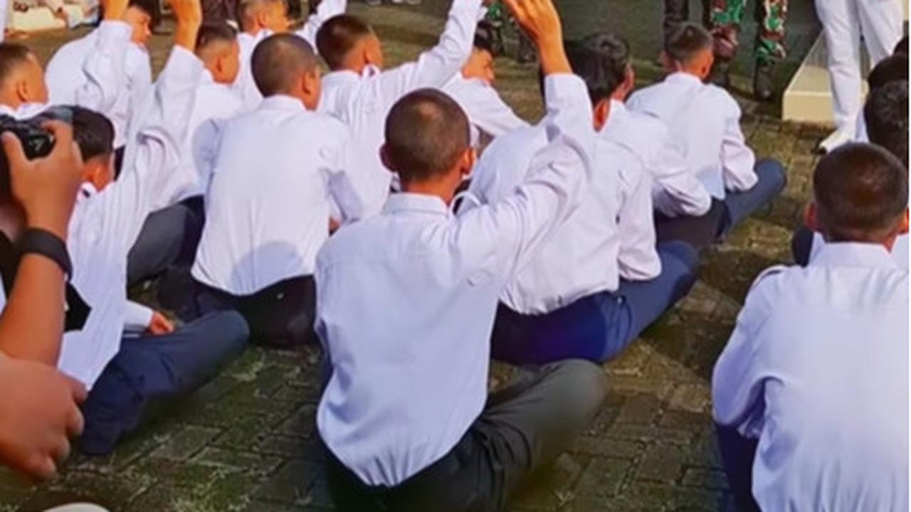 Siswa di Sumedang dibina di barak militer