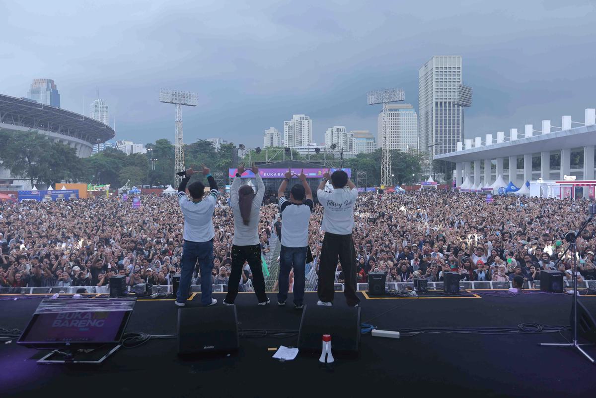 FOTO: Wali Hadirkan Nuansa Religius Jelang Buka Puasa di KLBB Festival 2026