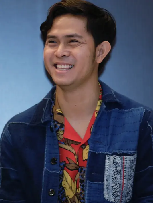 Cakra Khan