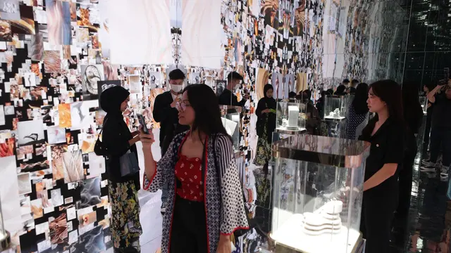 Mengintip Tren Cincin Pernikahan 2023, Warna Ini Paling Jadi Incaran