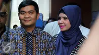 Indra Bekti dan istri, Aldilla Jelita mengadu ke Komisi Penyiaran Indonesia (KPI). [Foto: Herman Zakharia/Liputan6.com]