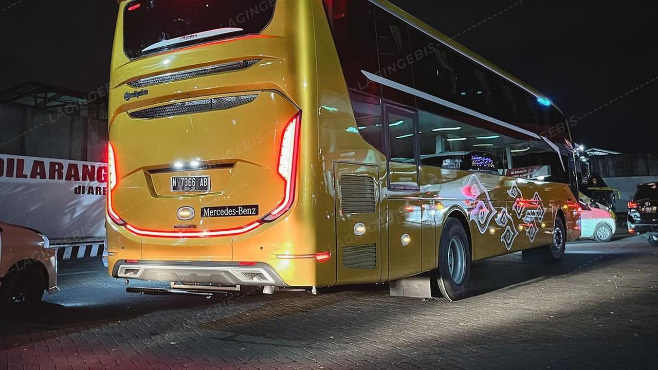 4. Teruslah tampil dengan gaya futuristis