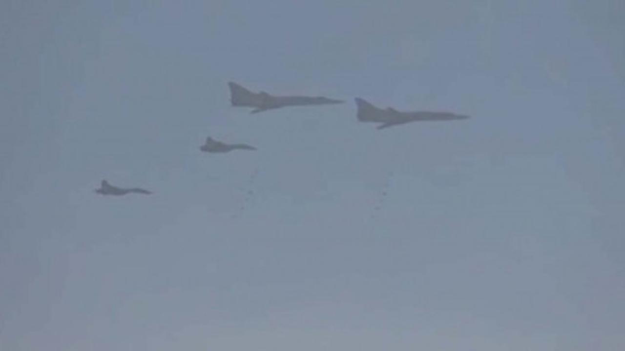 Gempuran sengit jet bomber Rusia di langit Suriah