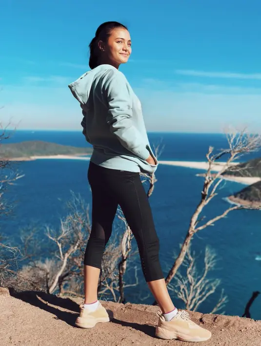 (Instagram/amandarawles)