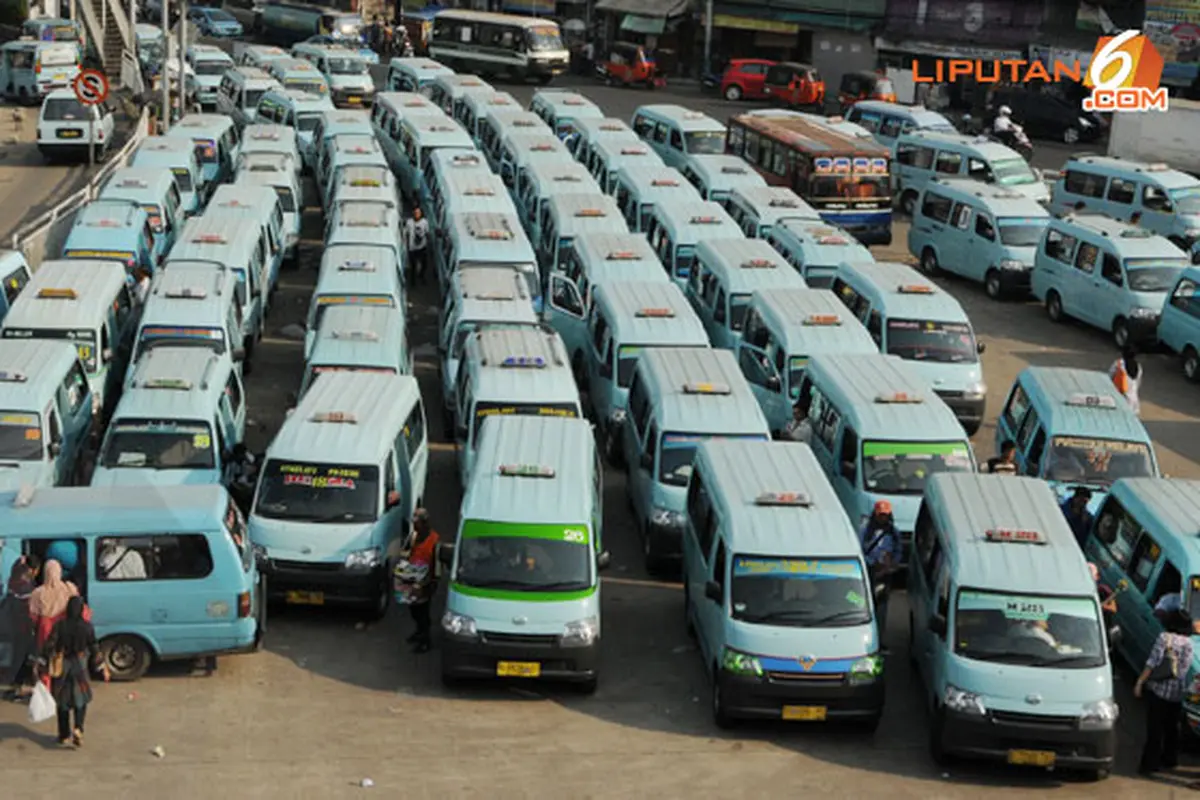 tarif-angkot-naik-1-130625d.jpg