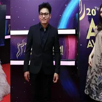 Ajang penghelatan AMI Awards 2017 merupakan acara yang bergengdi di tanah air. Tak heran jika para selebriti yang hadir berusaha untuk tampil maksimal. Ini lah kemewahan busana yang dikenakan di red carpet AMI Awards 2017. (Deki Prayoga/Bintang.com)