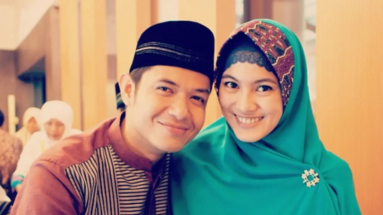 Dude Harlino dan Alyssa Soebandono