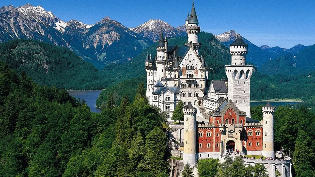Suguhan Bir Otentik Bavaria Hadir di Indonesia