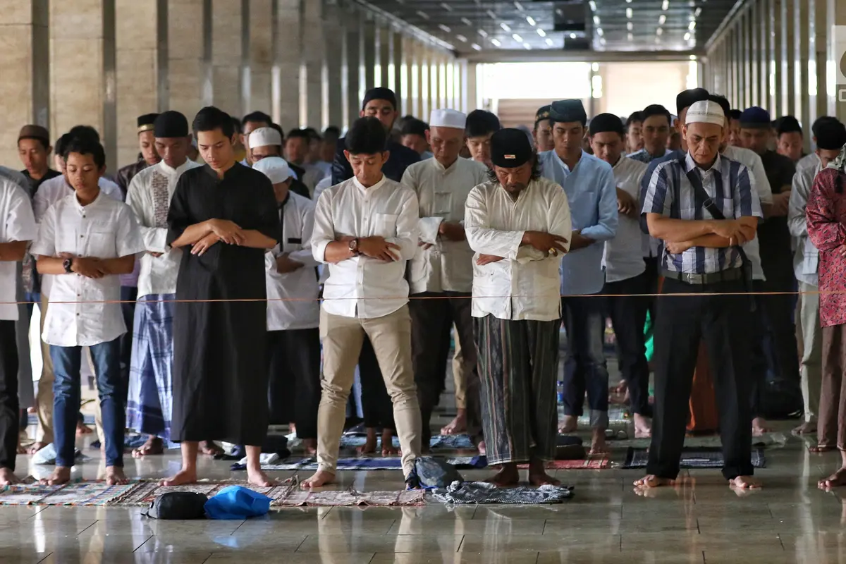 Jemaah Salat Idul Fitri Penuhi Masjid Istiqlal