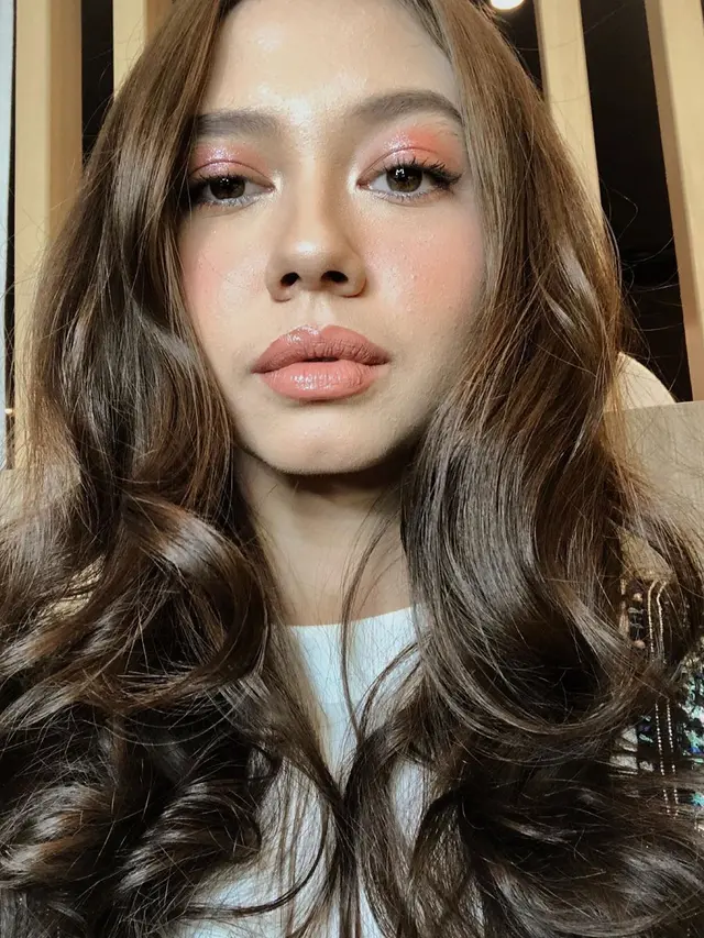 Potret Yuki Kato Pakai Makeup Tebal (instagram/yukikt)