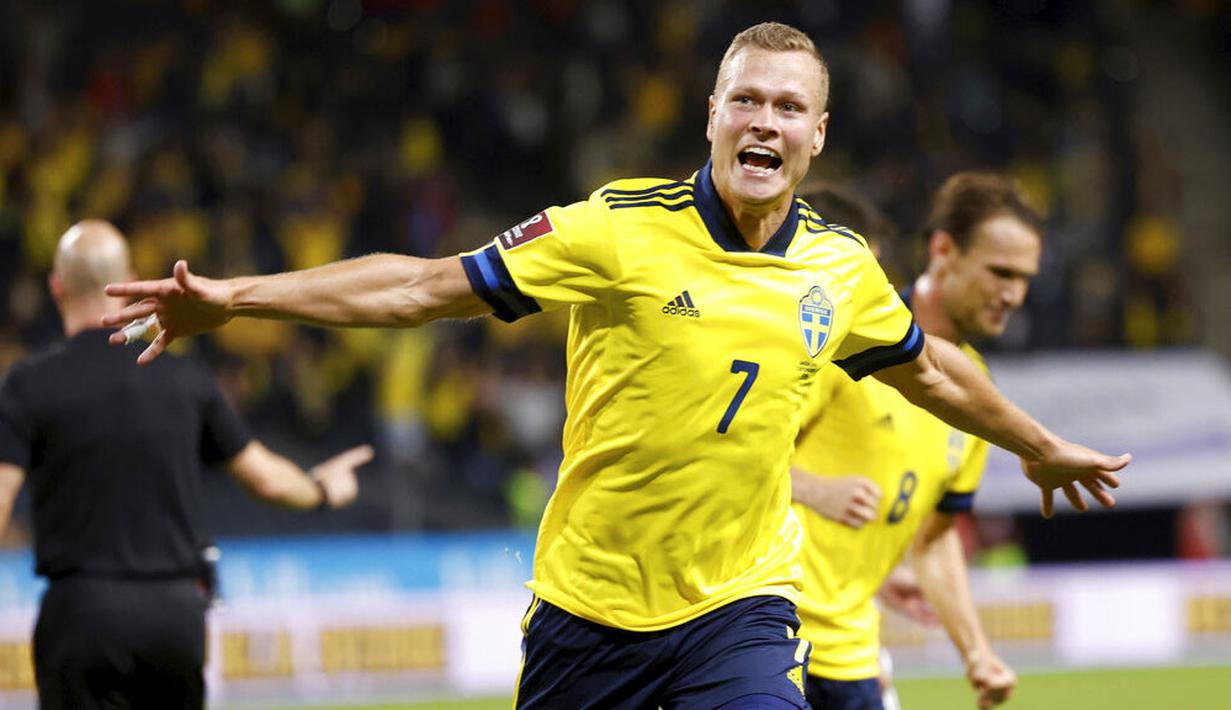 Tim asuhan Luis Enrique itu sebenarnya mampu unggul lebih dulu lewat aksi Carlos Soler, Namun Swedia berhasil mencetak dua gol balasan melalui Alexander Isak  Viktor Claesson. (Foto: AP/Nils Petter Nilsson)