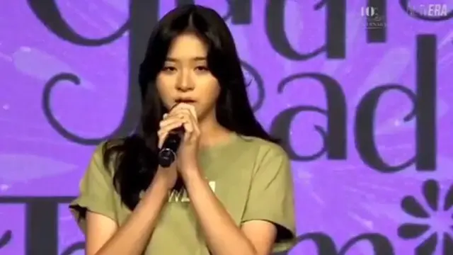 Zee JKT48 meminta maaf di hadapan penggemar