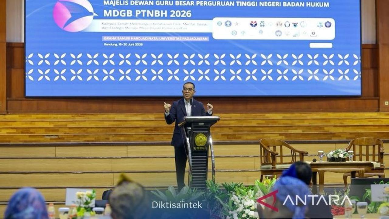 Menteri Brian Yuliarto Dorong Peran Profesor Pendidikan Tinggi untuk Solusi Sains dan Teknologi dalam Kemandirian Nasional