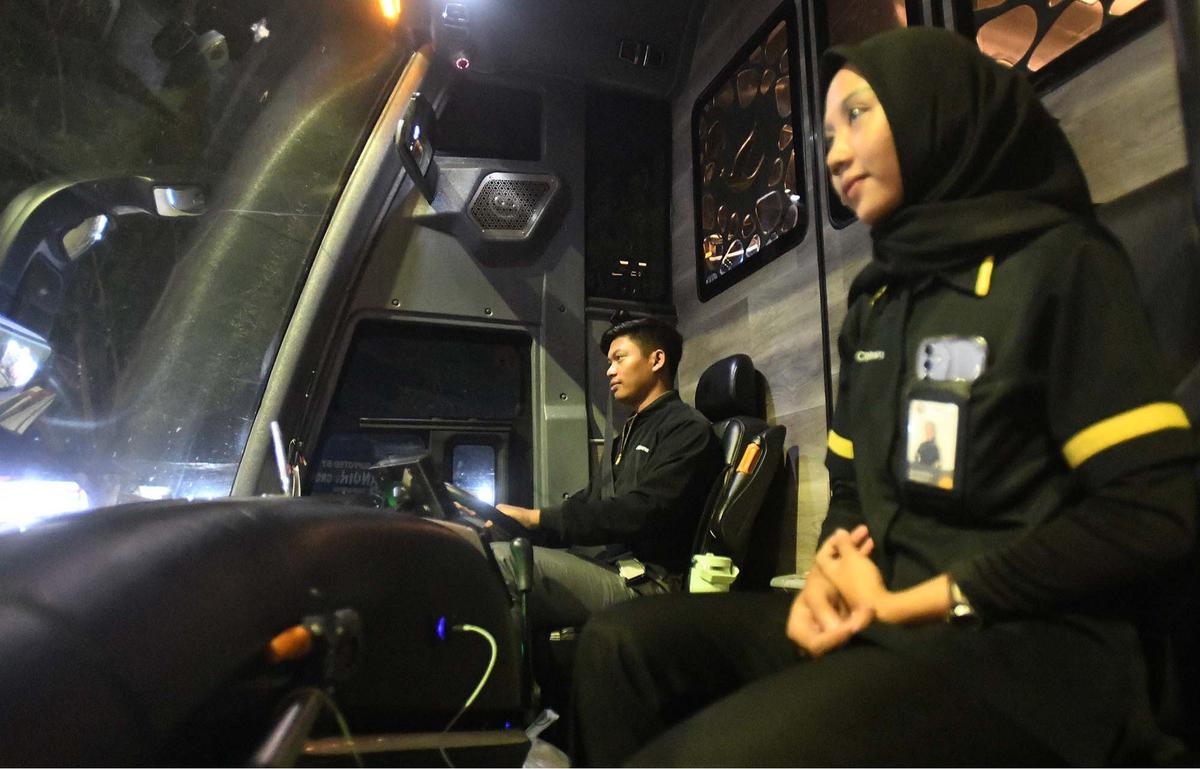 FOTO: Merasakan Sensasi Kenyamanan Bus AKAP Premium Jakarta-Madiun