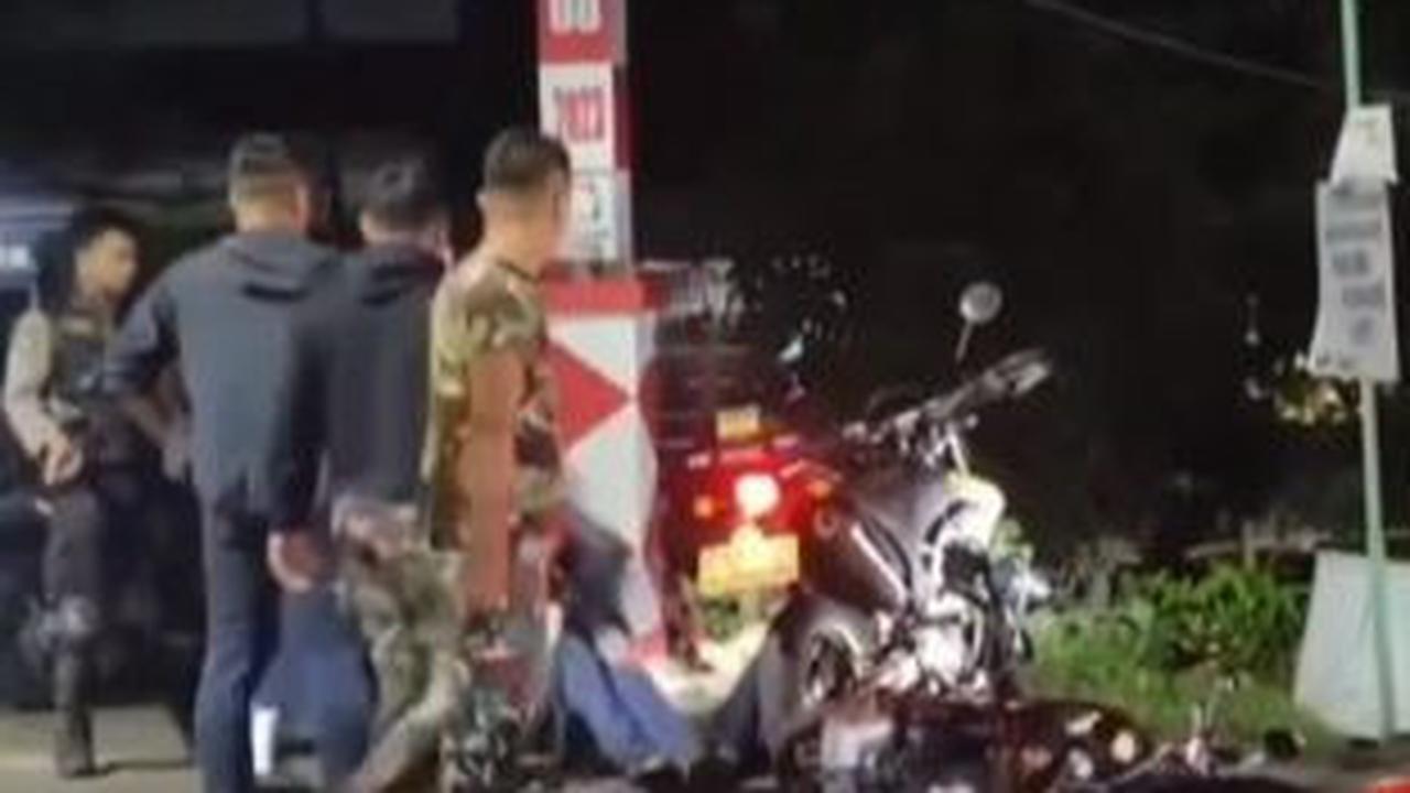 <i>"Geng motor salah masuk kandang militer di Halim Perdanakusuma," tulis keterangan video.</i>