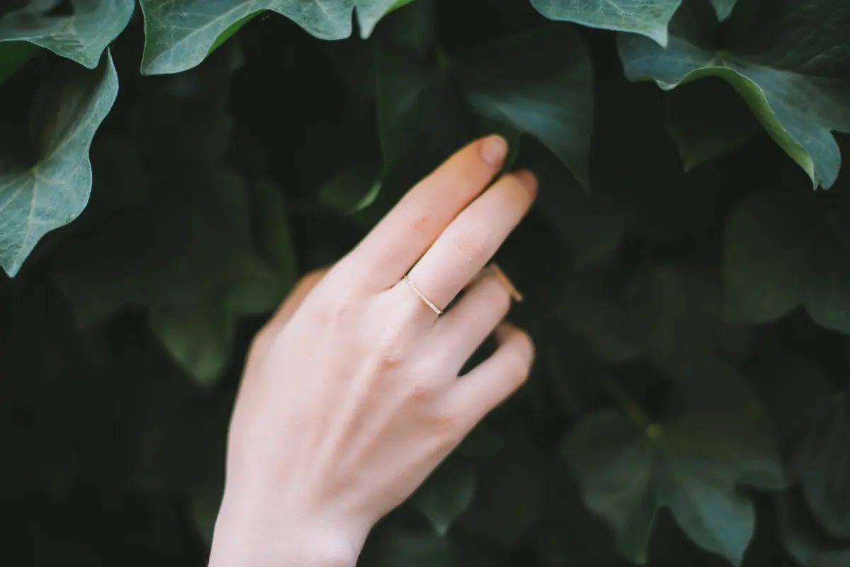Les Mains Hermes, 6 Tahap Mempercantik Kuku dan Jemari Tangan dengan Sisipan Perawatan Praktis