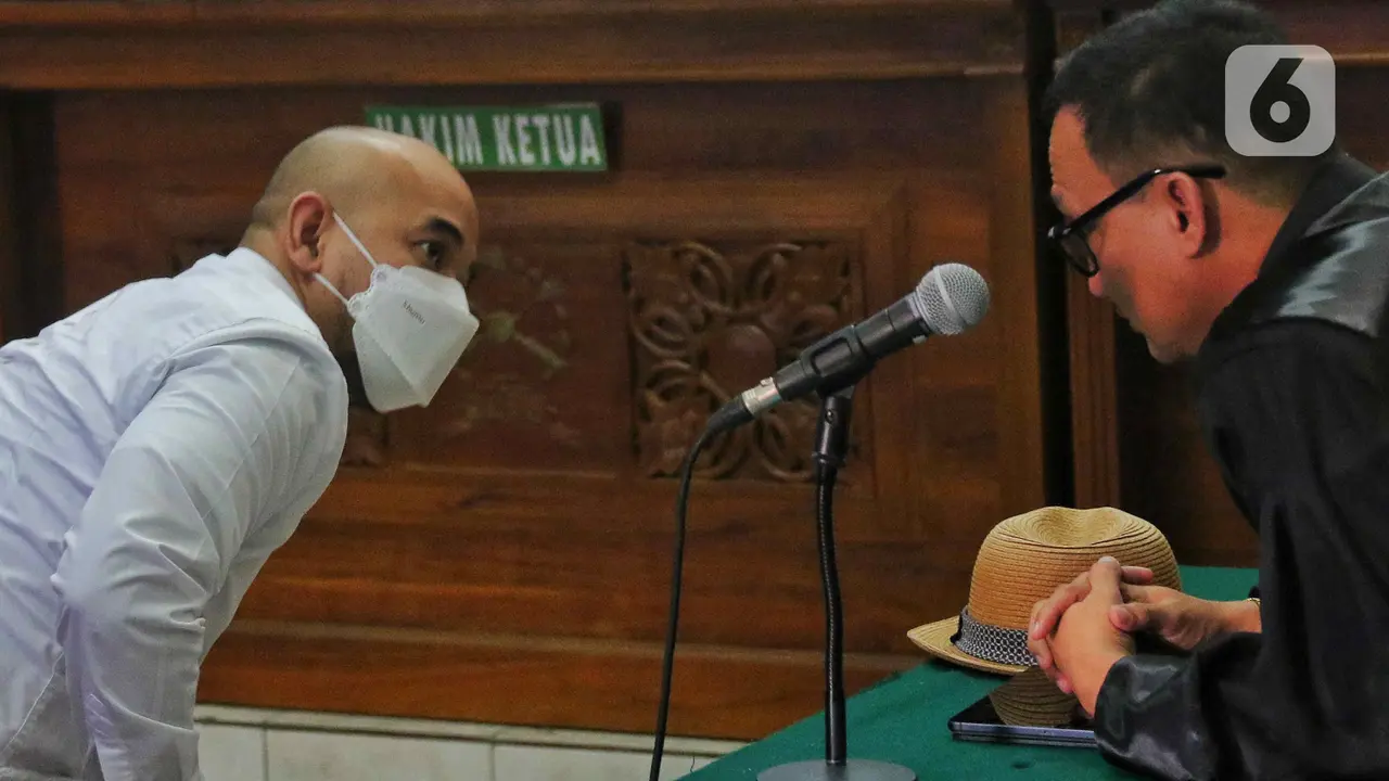 Majelis Hakim Tolak eksepsi atau nota keberatan Baiquni Wibow