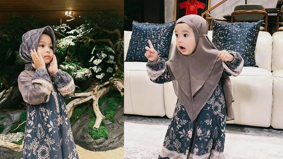 Ameena dan Azura Anak Aurel Hermansyah dan Atta Halilintar Tampil Menawan dengan Hijabnya, Begini Penampilannya