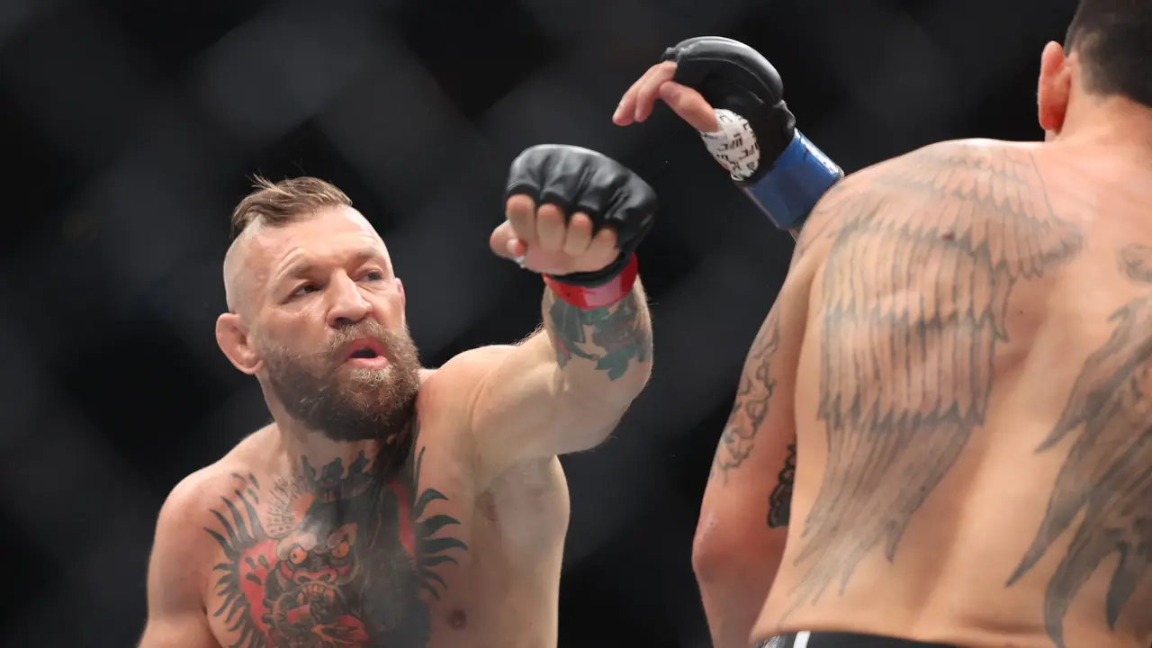 Conor McGregor Kalah dari Max Holloway - UFC