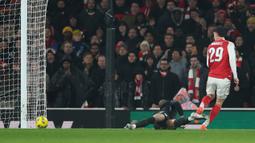 Pemain berkebangsaan Jerman tersebut secara mengejutkan berhasil mengubah skor menjadi 1-0 saat pertandingan memasuki menit injury time babak kedua. (AP Photo/Ian Walton)