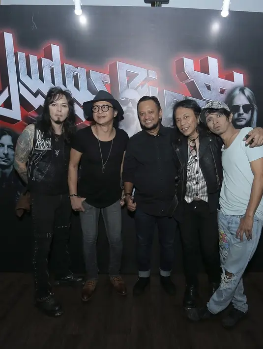 Lelang Gitar Megadeth