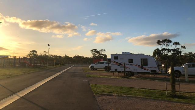 Arena kamping Caravan yang ada di area The Bend Motorsport Park
