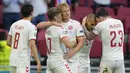 Babak kedua baru berjalan empat menit, Denmark berhasil mencetak gol kedua lagi-lagi melalui striker Kasper Dolberg. Ia berhasil menyambar bola muntah dari Neco Williams hasil umpan Martin Braithwaite. Denamrk 2, Wales 0. (Foto: AP/Pool/Peter Dejong)