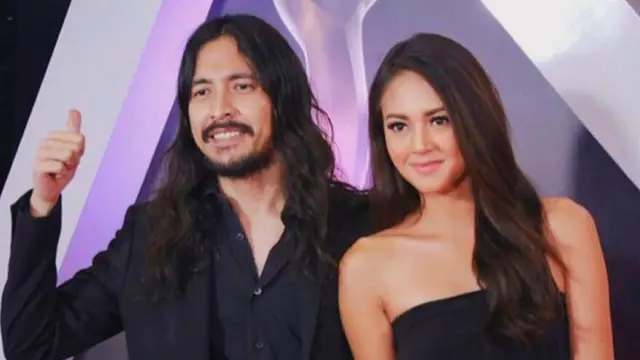[Bintang] Ello dan Aurelie Moeremans